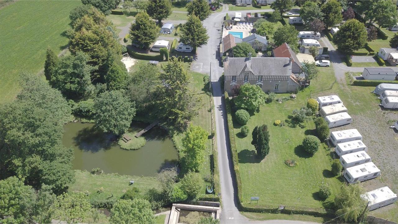 Camping Le Picard Tournieres Eksteriør bilde